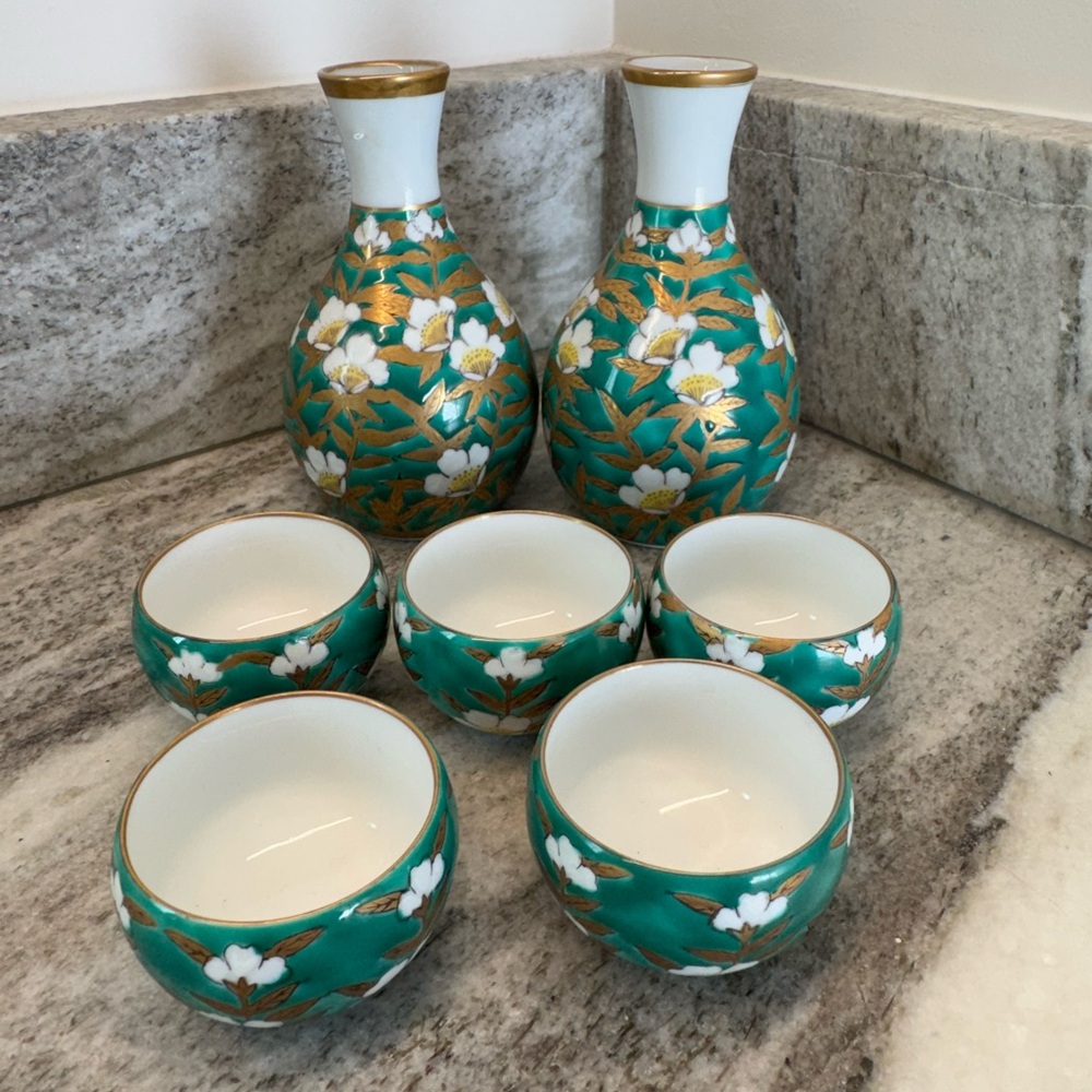 Arita Sake Set Tokkuri Ochoko